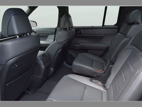 New 2026 Hyundai Santa Fe Calligraphy FWD image 11