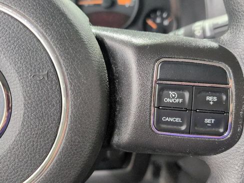 Used 2017 Jeep Patriot Sport FWD image 11