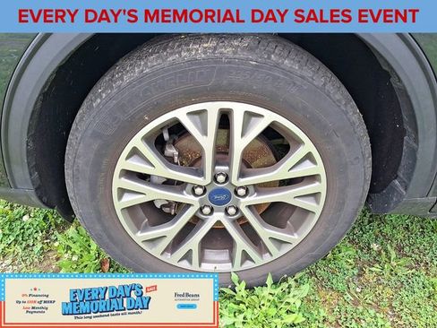 Used 2022 Ford Escape SEL AWD/4WD image 4