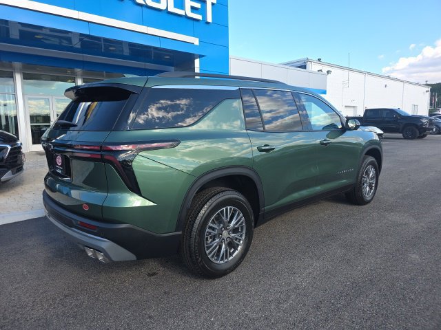 New 2027 Chevrolet Traverse LT w/ Driver Confidence Package FWD image 7