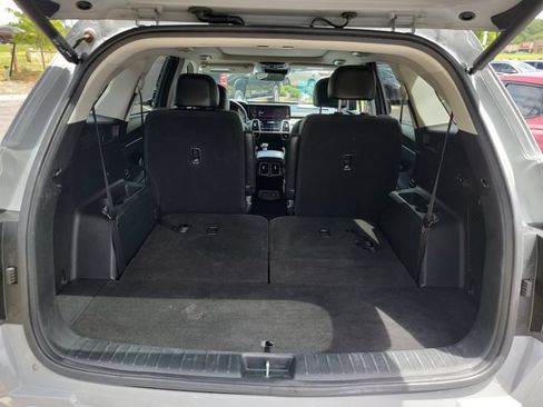 Certified 2022 Kia Sorento EX w/ Panoramic Sunroof Package FWD image 15