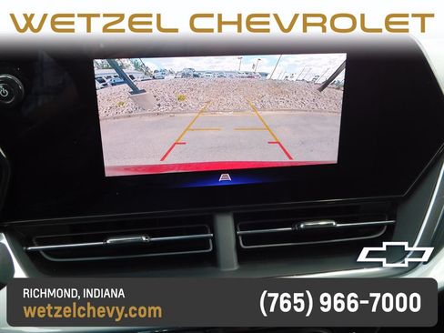 Used 2025 Chevrolet Trax LT w/ LT Convenience Package FWD image 33