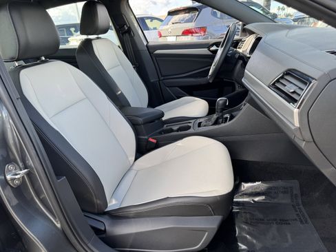 Used 2021 Volkswagen Jetta R-Line image 35