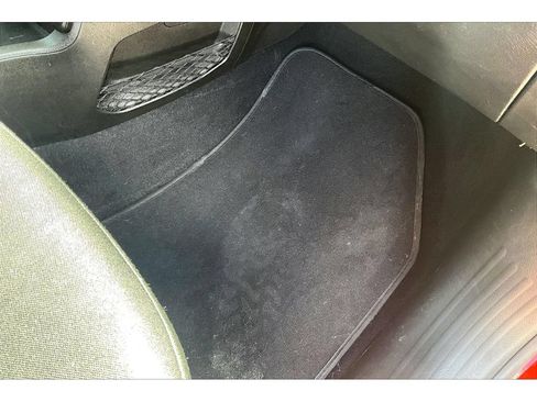 Used 2021 Jeep Renegade Latitude FWD image 42