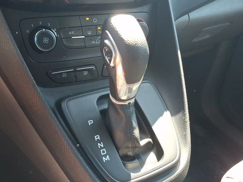 Used 2021 Ford Transit Connect XL FWD image 17