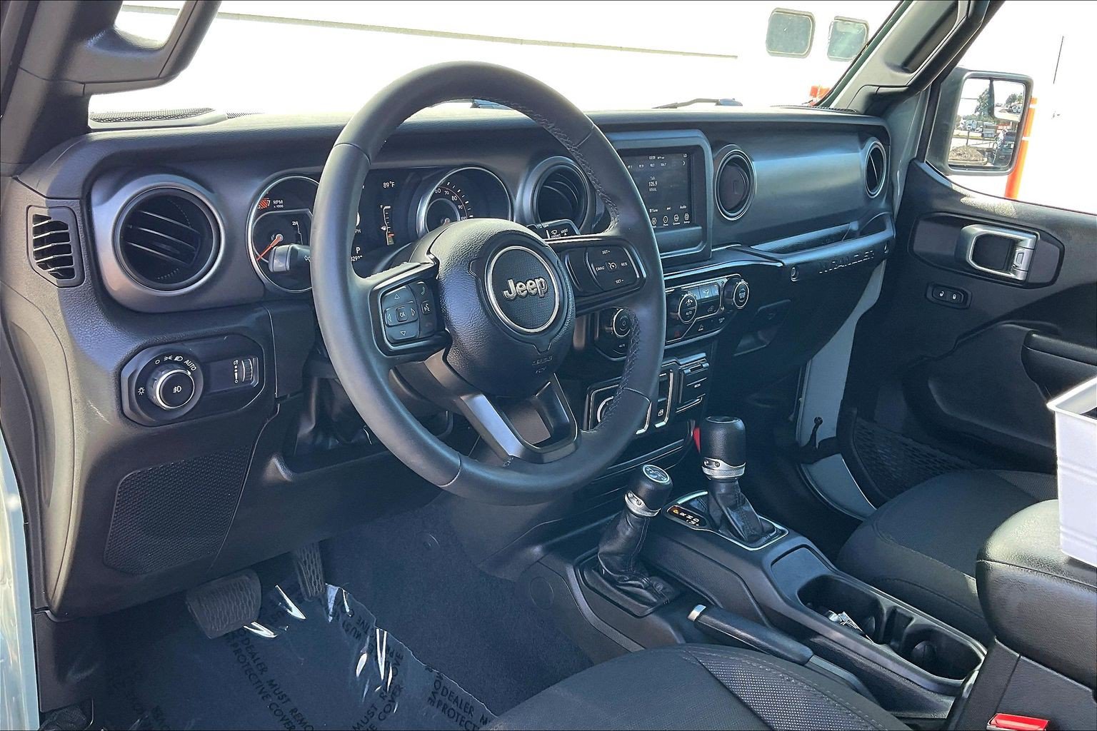 Used 2023 Jeep Wrangler Sport AWD/4WD image 18
