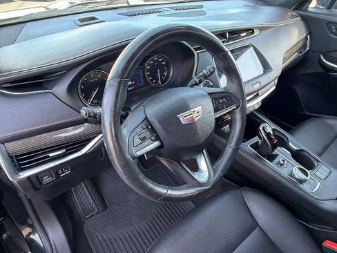 Used 2021 Cadillac XT4 Sport w/ Cold Weather Package FWD image 10
