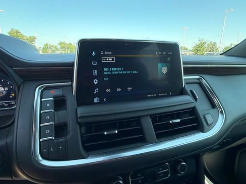 Certified 2022 Chevrolet Suburban High Country AWD/4WD image 18