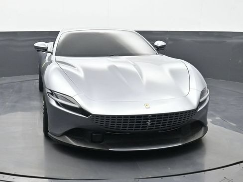 Used 2021 Ferrari Roma RWD image 19