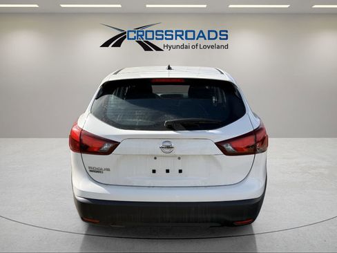 Used 2019 Nissan Rogue Sport S image 10