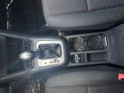 Used 2017 Volkswagen Tiguan Limited w/ Alloy Wheels Package AWD/4WD image 24