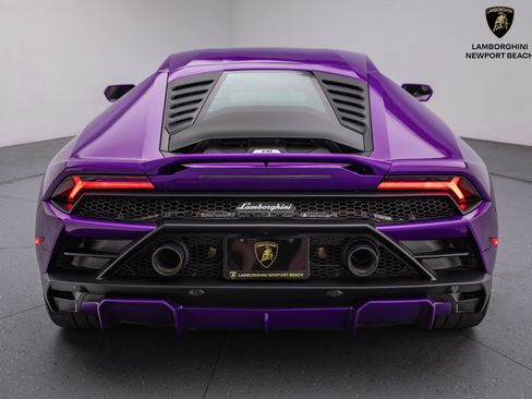 Used 2022 Lamborghini Huracan EVO image 5