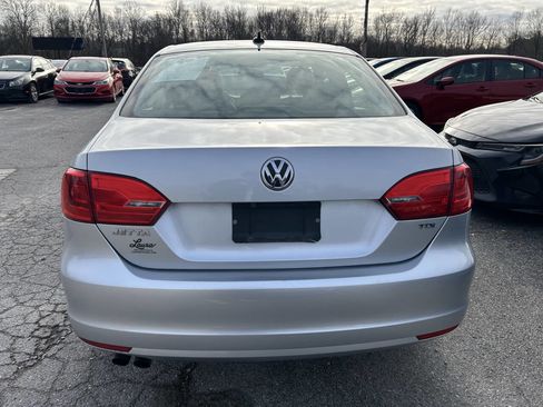 Used 2014 Volkswagen Jetta TDI image 5
