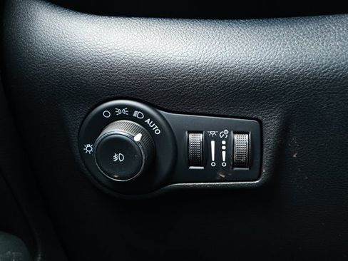 New 2026 Jeep Compass Latitude AWD/4WD image 15