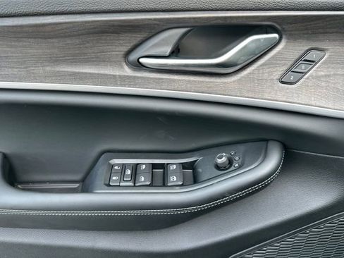 New 2025 Jeep Grand Cherokee L Limited w/ Black Appearance Package image 14