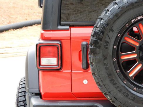 Used 2019 Jeep Wrangler Unlimited Sport S image 19