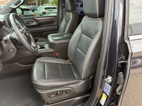 Used 2023 Chevrolet Tahoe Premier w/ Premium Package AWD/4WD image 34