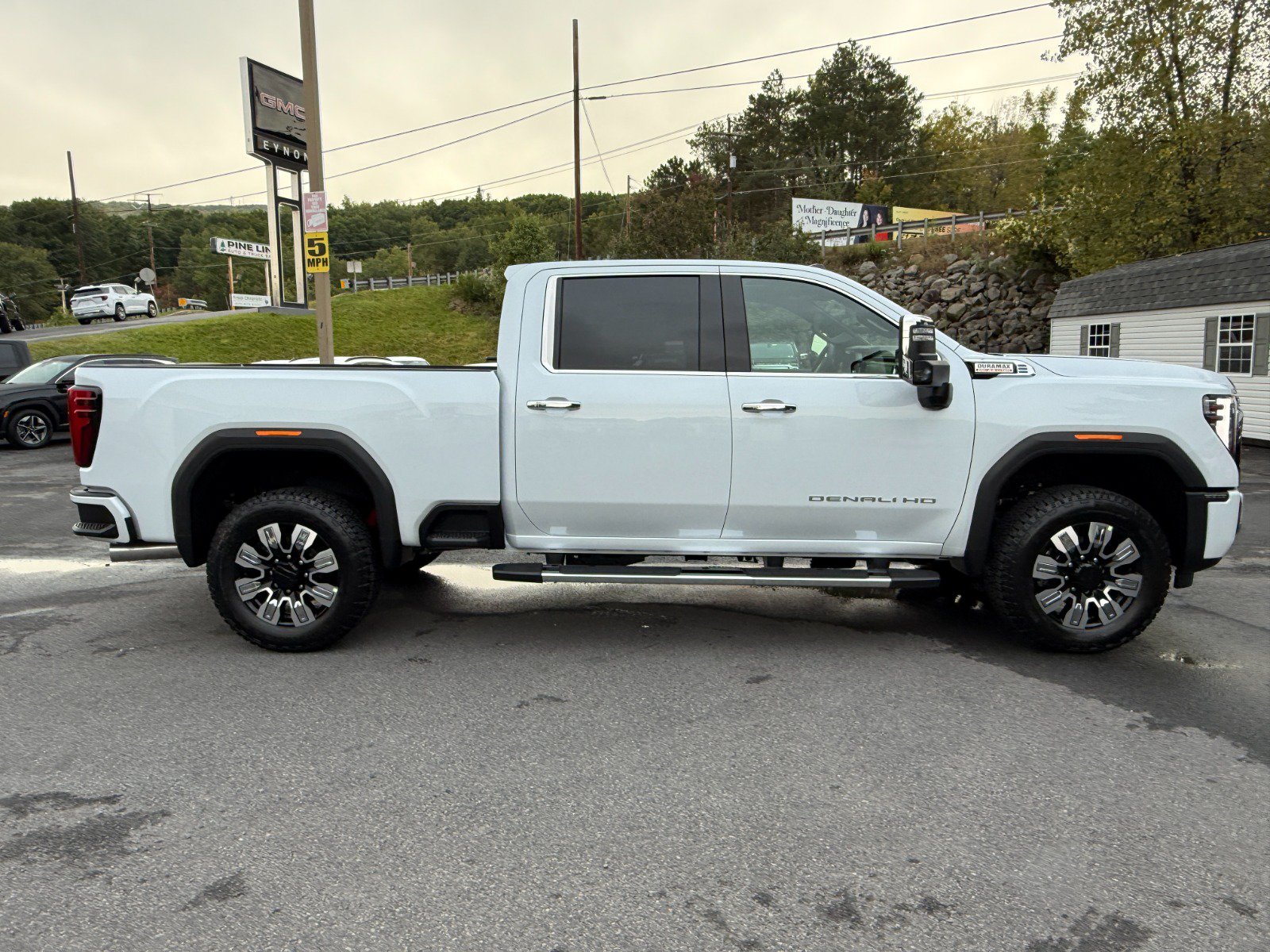 New 2026 GMC Sierra 3500 Denali AWD/4WD image 6