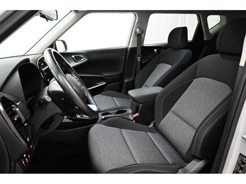 Used 2021 Kia Soul EX FWD image 32