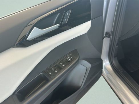 New 2026 Volkswagen Taos S image 23