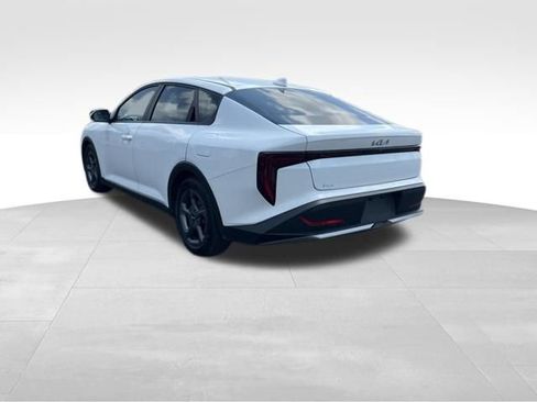 Used 2025 Kia K4 FWD image 5