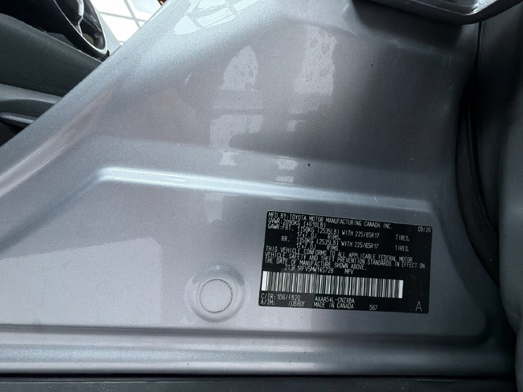 Certified 2021 Toyota RAV4 LE w/ Carpet Mat Package (TMS) AWD/4WD image 16