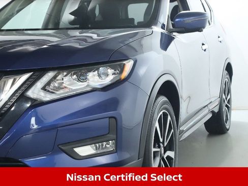 Used 2018 Nissan Rogue SL w/ Premium Package AWD/4WD image 6