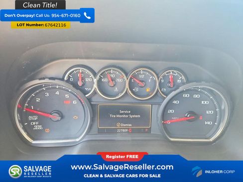 Used 2021 Chevrolet Suburban LS RWD image 12