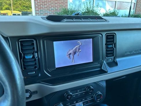 Used 2023 Ford Bronco Wildtrak AWD/4WD image 11