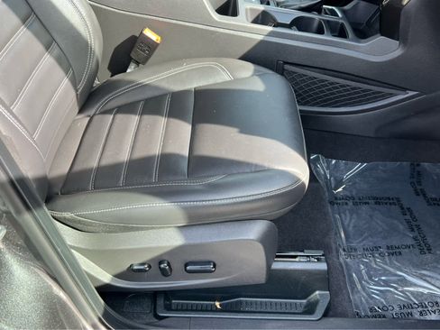 Used 2019 Ford Escape Titanium image 19