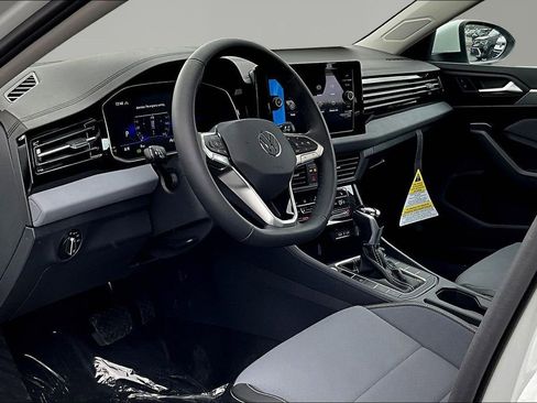 New 2026 Volkswagen Jetta SE image 16