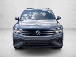 Used 2022 Volkswagen Tiguan SE video 2