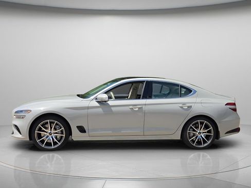 Used 2026 Genesis G70 2.5T Prestige RWD image 3