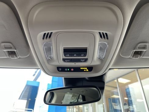 Used 2022 Buick Envision Preferred image 26