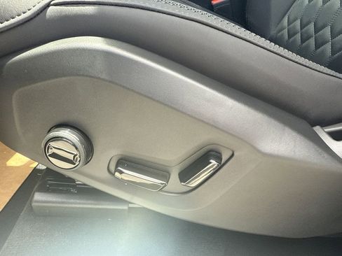 New 2026 Volvo XC90 B5 Core image 10