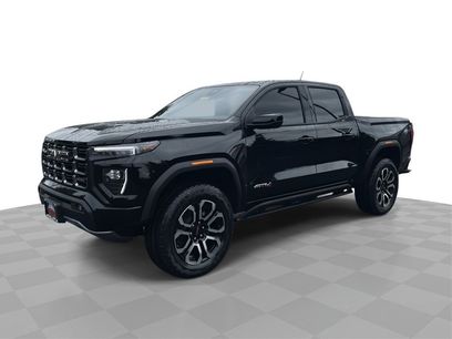 New 2025 GMC Canyon AT4 w/ Nightfall Edition
