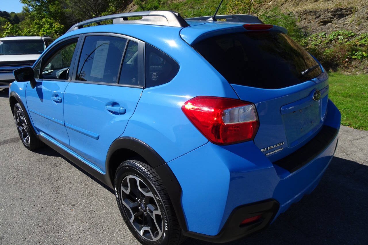 Used 2017 Subaru Crosstrek 2.0i Premium AWD/4WD image 8