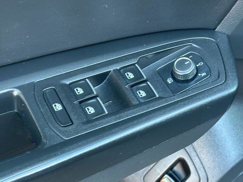 Used 2019 Volkswagen Atlas SEL image 16