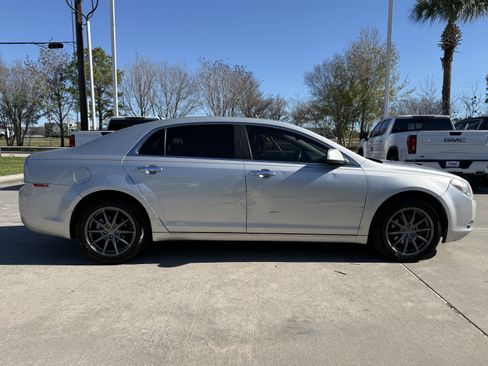 Used 2011 Chevrolet Malibu LT image 3