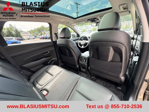 Used 2025 Hyundai Tucson Limited AWD/4WD image 45