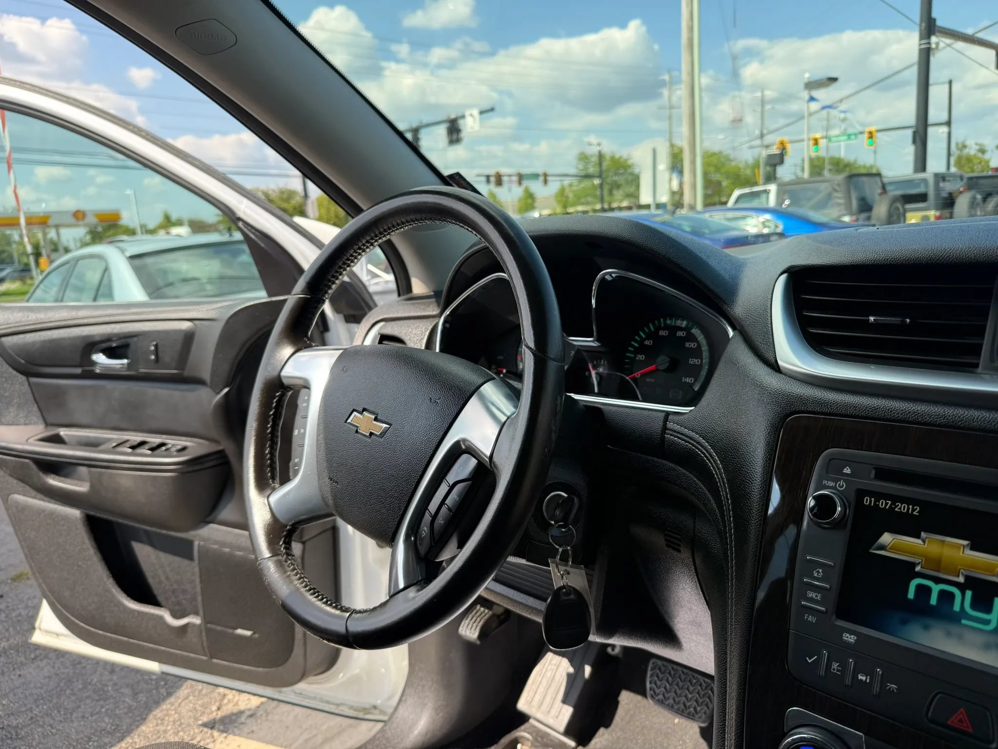 Used 2016 Chevrolet Traverse LT w/ Traveler's Package AWD/4WD image 28