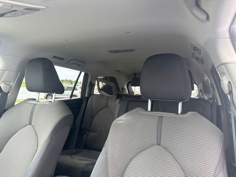 Used 2021 Toyota Highlander L AWD/4WD image 10