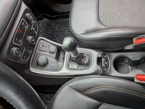 Used 2020 Jeep Compass Latitude w/ Cold Weather Group image 14