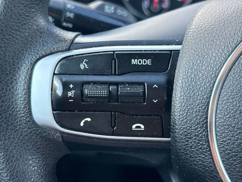 Used 2023 Kia K5 LXS image 29