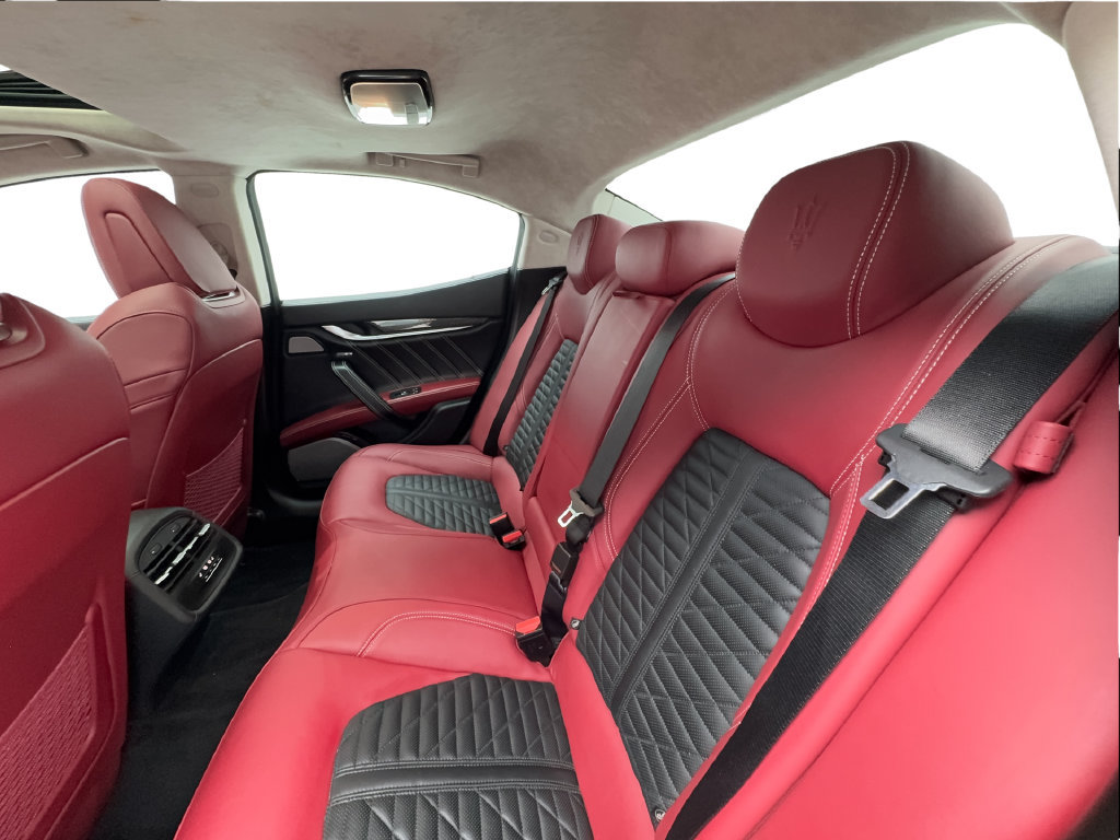 Used 2023 Maserati Ghibli Modena RWD image 29