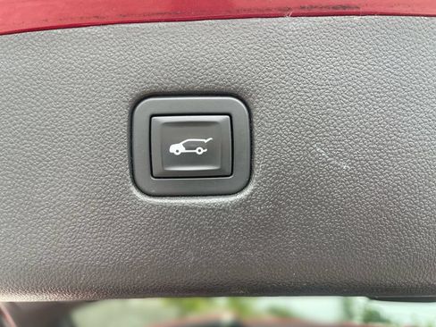 Used 2019 Chevrolet Blazer LT FWD image 15