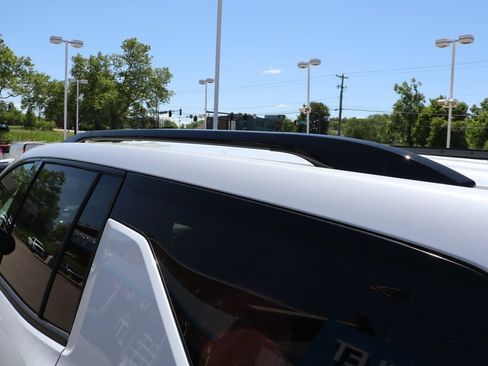 New 2026 Chevrolet Traverse Z71 w/ Enhanced Driving Package AWD/4WD image 28