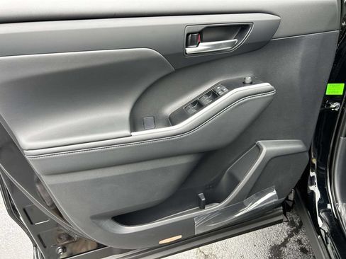 New 2026 Toyota Highlander XSE AWD/4WD image 17