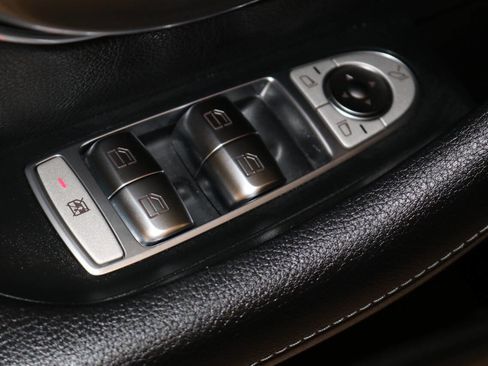 Used 2020 Mercedes-Benz E 350 Sedan image 60