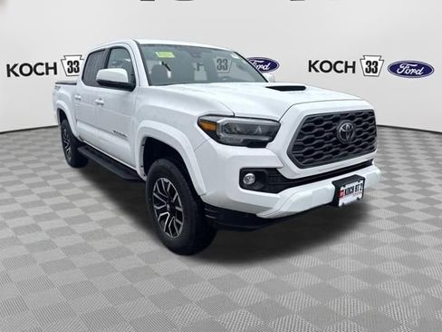 Used 2023 Toyota Tacoma TRD Sport w/ Technology Package AWD/4WD image 2